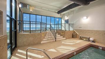 Apartment, 3 Schlafzimmer | Pool | Innenpool, Außenpool