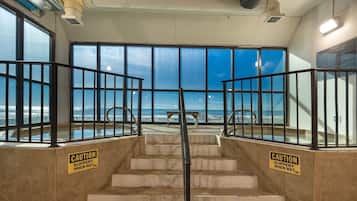 Condo, 2 Bedrooms | Interior