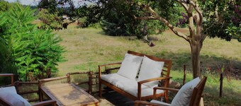 Pondside healthy lodging in lively Piégut-Pluviers
