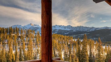 Townhome, 3 Bedrooms | Property grounds