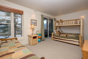 Townhome, 3 Bedrooms | 3 bedrooms, free WiFi - Saddle Ridge B5 3 Bedroom Townhouse (Big Sky)