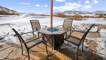 Tempat makan outdoor