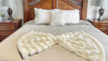 House, 2 Bedrooms | 2 bedrooms, laptop workspace, iron/ironing board, free WiFi