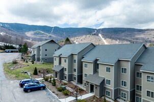 Condo, 2 Bedrooms | Exterior