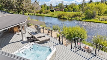 House, 3 Bedrooms | Terrace/patio