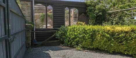 Enceinte de lâhĂ©bergement