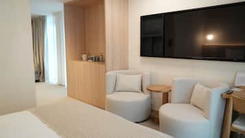 Minibar, in-room safe, desk, laptop workspace