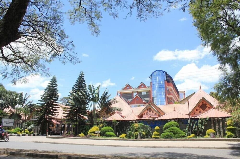 Nuru Palace Hotel