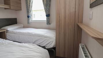 4 phòng ngủ, trang trí khác biệt