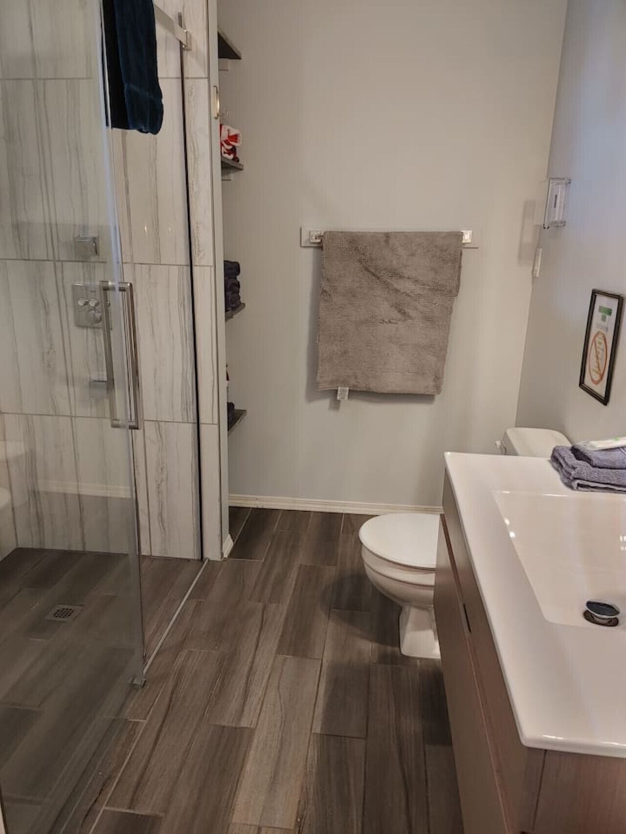 Hair dryer, towels