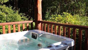 Bain à remous extérieur