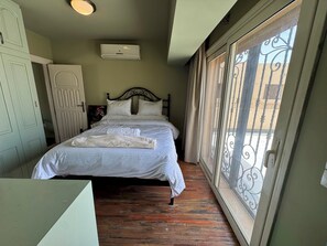 1 Schlafzimmer, Bügeleisen/Bügelbrett, Bettwäsche
