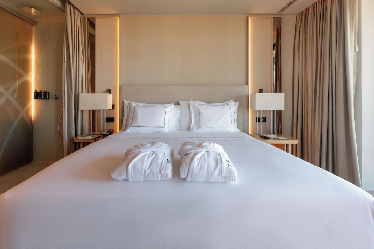 Minibar, in-room safe, desk, blackout curtains