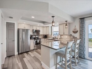 Fridge, microwave, stovetop, dishwasher