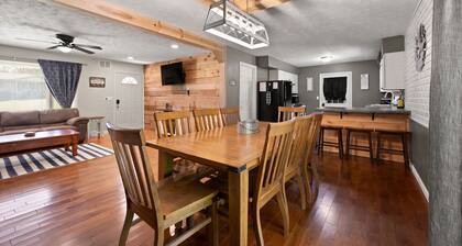 4 bedroom house WiFi/AC/deck/firepit/grill Laurel Lake/Cumberland Falls, Corbin