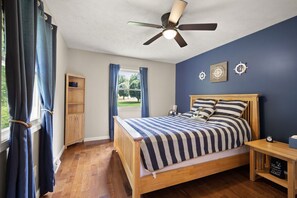 4 bedrooms, WiFi, bed sheets