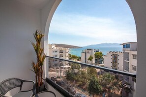 Junior Suite, Balcony, Sea View | Pemandangan balkoni