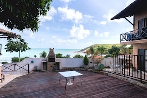 アパートメント 3 ベッドルーム 喫煙可 シティビュー | 屋外ダイニングエリア