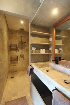Comfort Studio, Kitchen | Bathroom