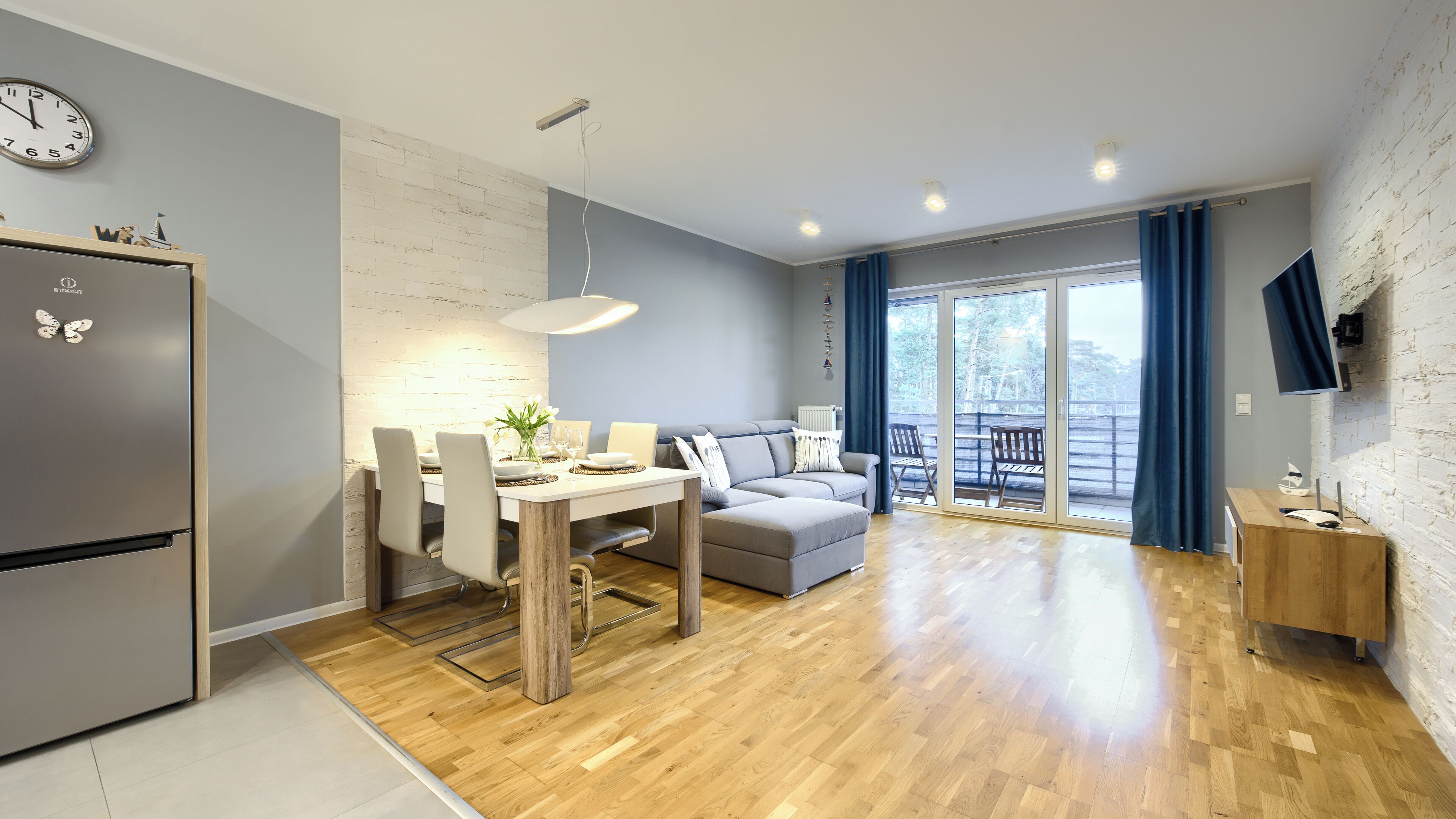 Apartment (19) | Wohnbereich | Flachbildfernseher