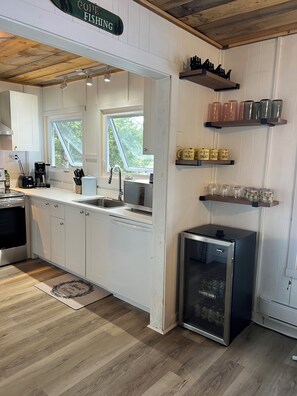 Refrigerador, microondas y horno