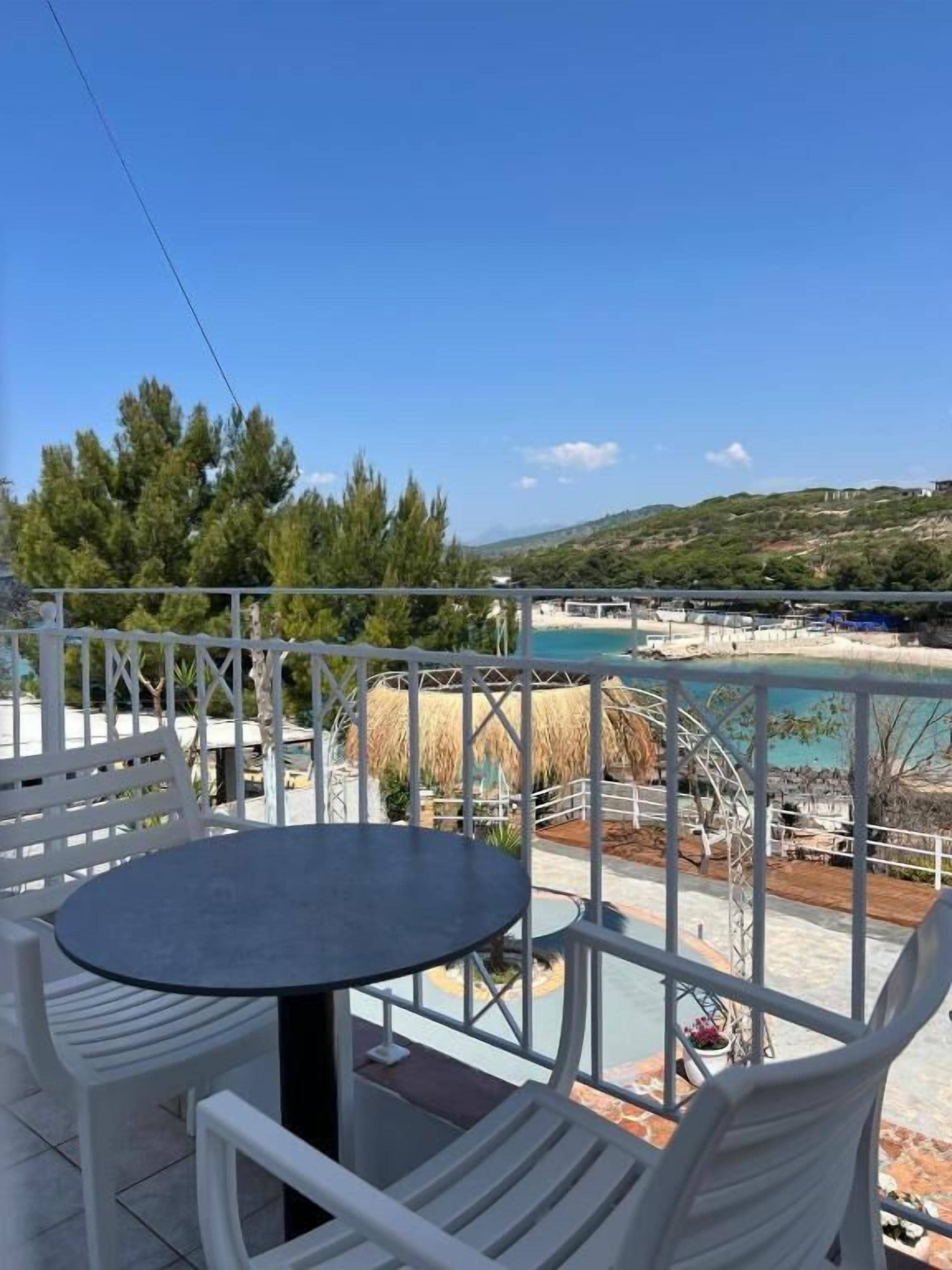 Photo - EMAR Beachfront Hotel Ksamil