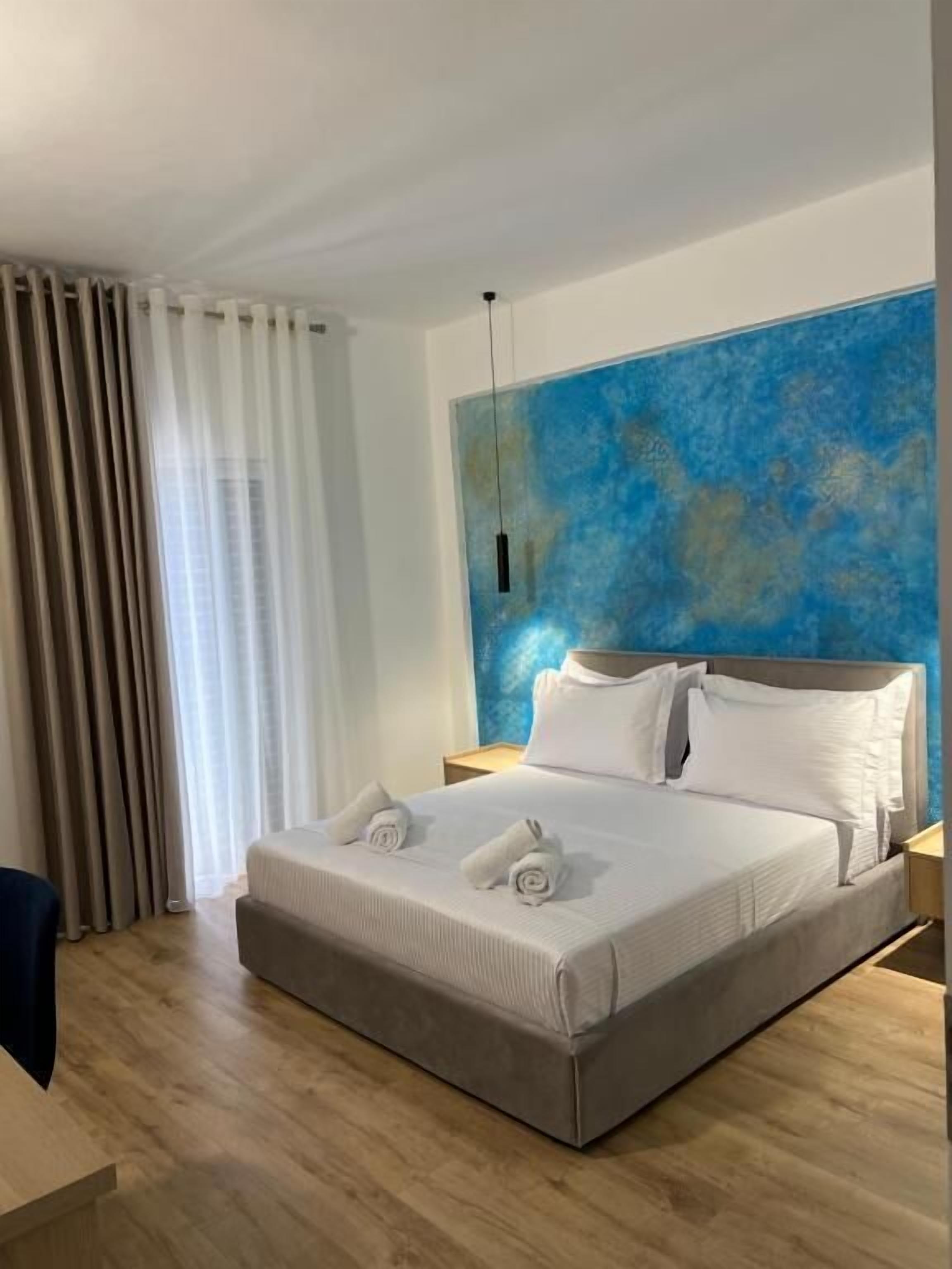 Double Room, Balcony | Desk, free cribs/infant beds, free WiFi, bed sheets