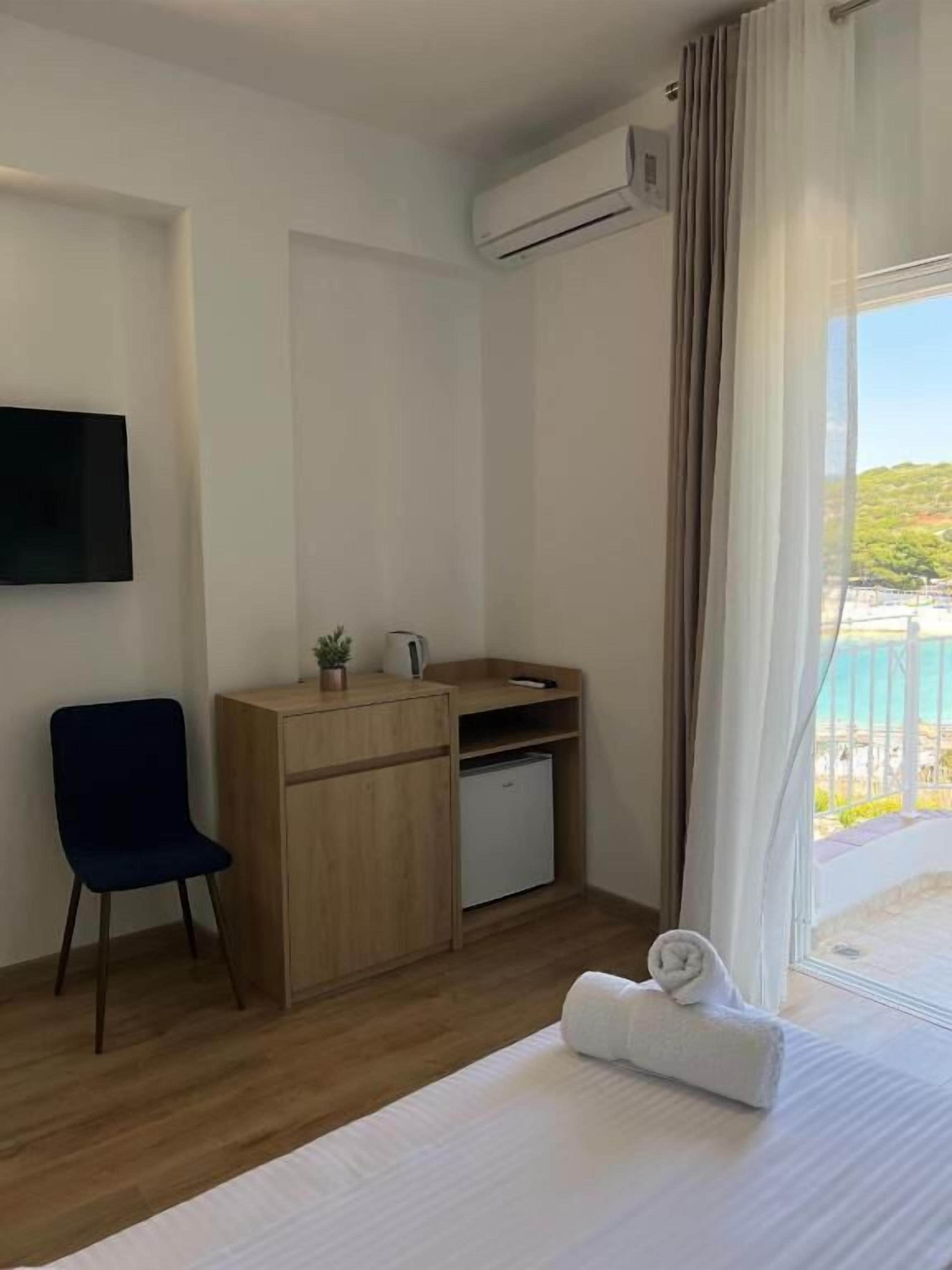 Photo - EMAR Beachfront Hotel Ksamil