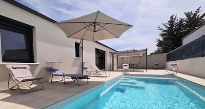 Villa Azur: Modern & Private Pool!