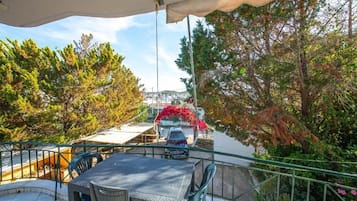 Suíte família, 2 quartos, sacada, vista para o mar | Sacada