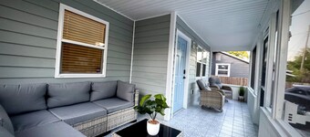 Completely renovated luxury home. Putt putt golf, bocce, etc. Walk to downtown!