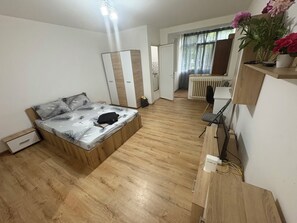 基本開放式客房, 花園景觀 | 免費無線上網