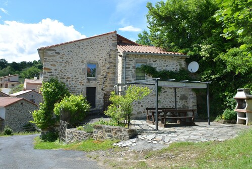 Self-catering cottage in a beautiful Haute-Loire village: Haut-Allier gorges.