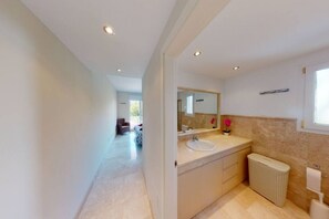 風筒、提供毛巾