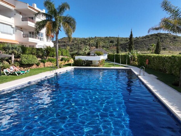 Pool - Urb. Los Iris, Luxury Apartment with 3 bedrooms (Málaga)