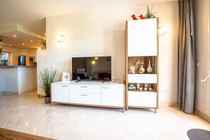 Interior - Urb. Los Iris, Luxury Apartment with 3 bedrooms (Málaga)