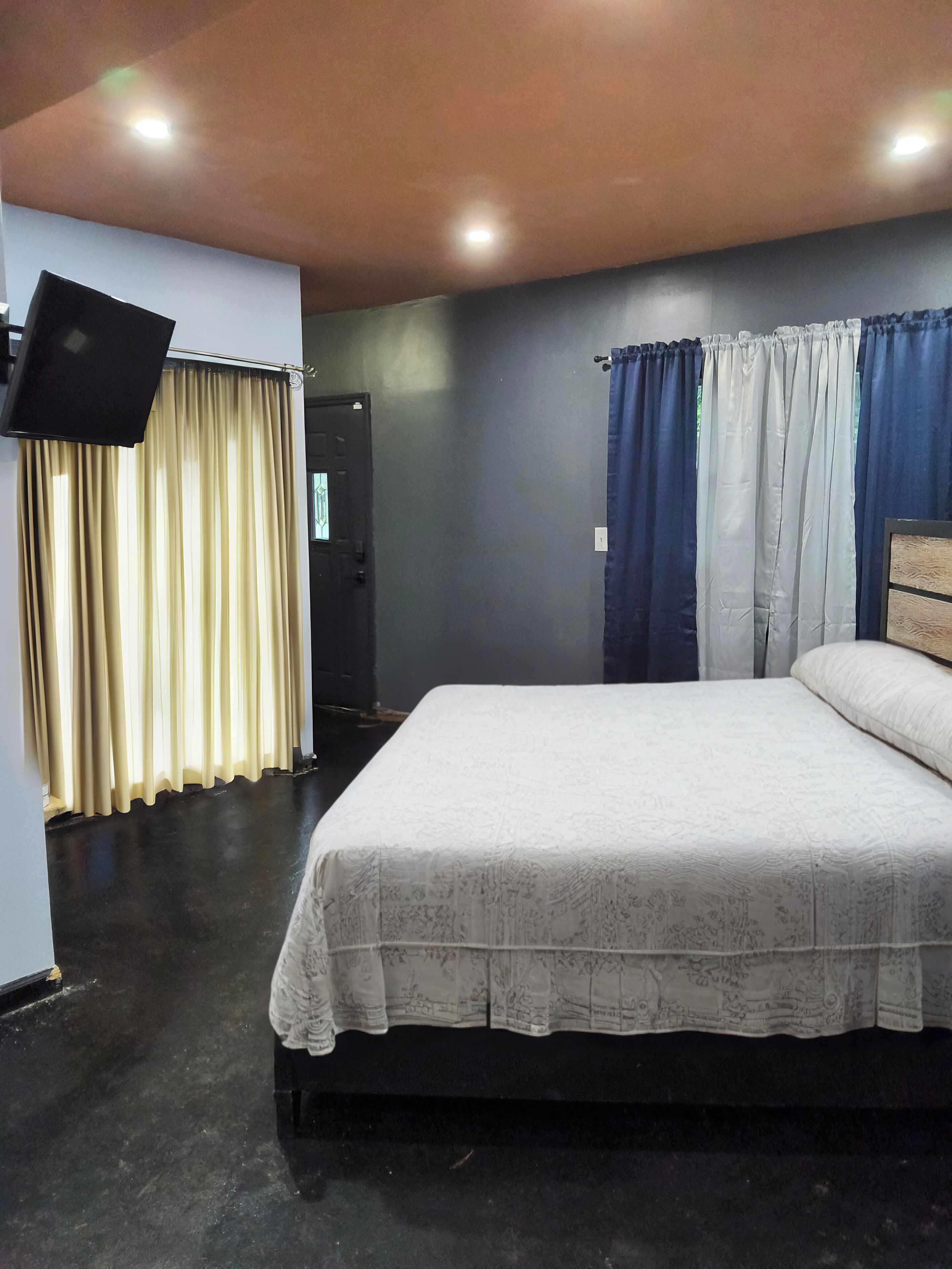 5 sovrum, strykjärn/strykbräda, gratis wi-fi och sängkläder