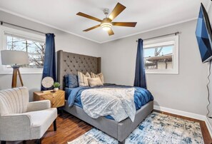 Iron/ironing board, WiFi, bed sheets