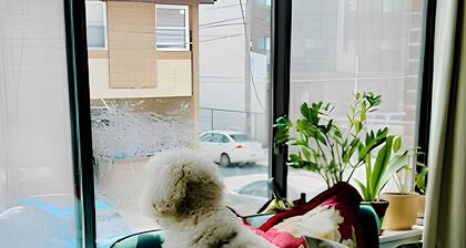 2-bdrm condo in the heart of Fishtown with AC, parking & WiFi-Bring your Pups!