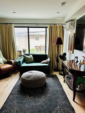 Älytelevisio, kirjoja