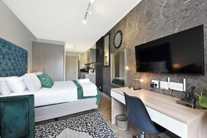 1 chambre, coffres-forts dans les chambres, bureau