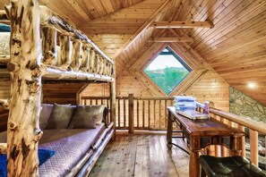 Apartment | 2 bedrooms - Resort Pool Fitness Room Hot Tub Jacuzzi (Gatlinburg)