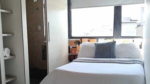 Junior Room, City View - Tauro Black Suites (Medellín)
