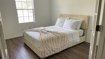 4 chambres, fer et planche Ă  repasser, Wi-Fi gratuit, draps fournis