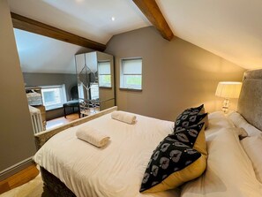 3 Schlafzimmer, Bügeleisen/Bügelbrett, Reisekinderbett, kostenloses WLAN