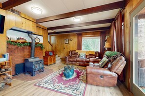 Televisio, DVD-soitin, videokirjasto