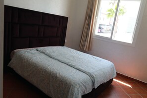 2 quartos, ferros/tábuas de passar roupa, Wi-Fi