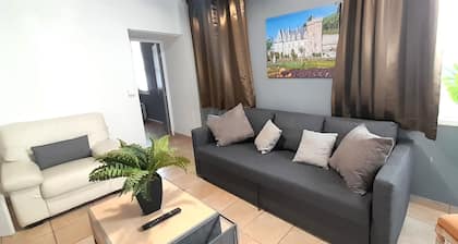Group accommodation in the center of Azay le Rideau