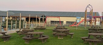 Seaside Bliss Retreat in Heart of Isle of Sheppy