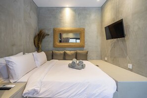Comfort Studio, Balcony, Garden View | Soundproofing, free WiFi - Blanca-21 - Duplex Apartment (Canggu)